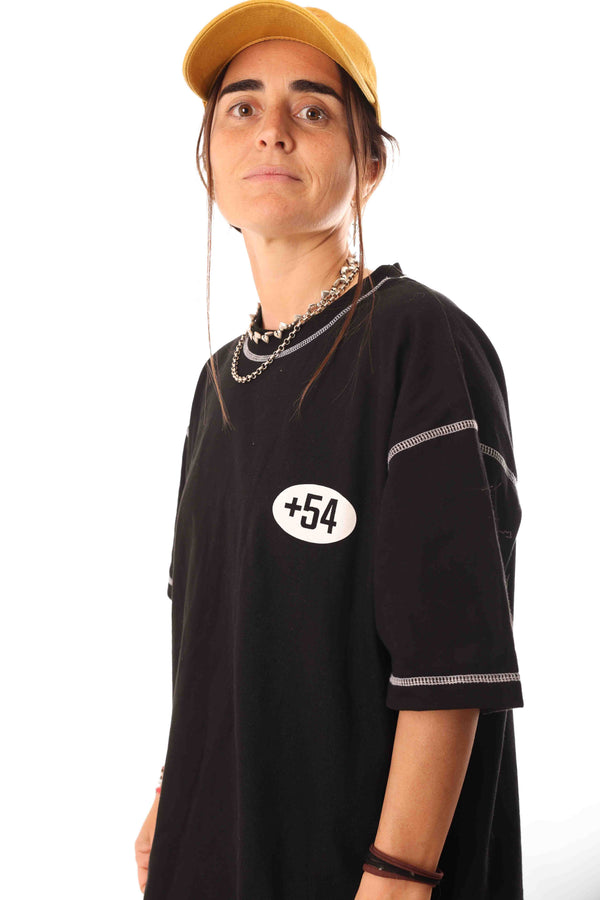 Remera +54 Negra